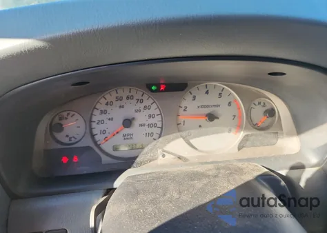 2001 Nissan Frontier Crew Cab Xe z USA, uszkodzony, nr VIN 1N6ED27T11C363216